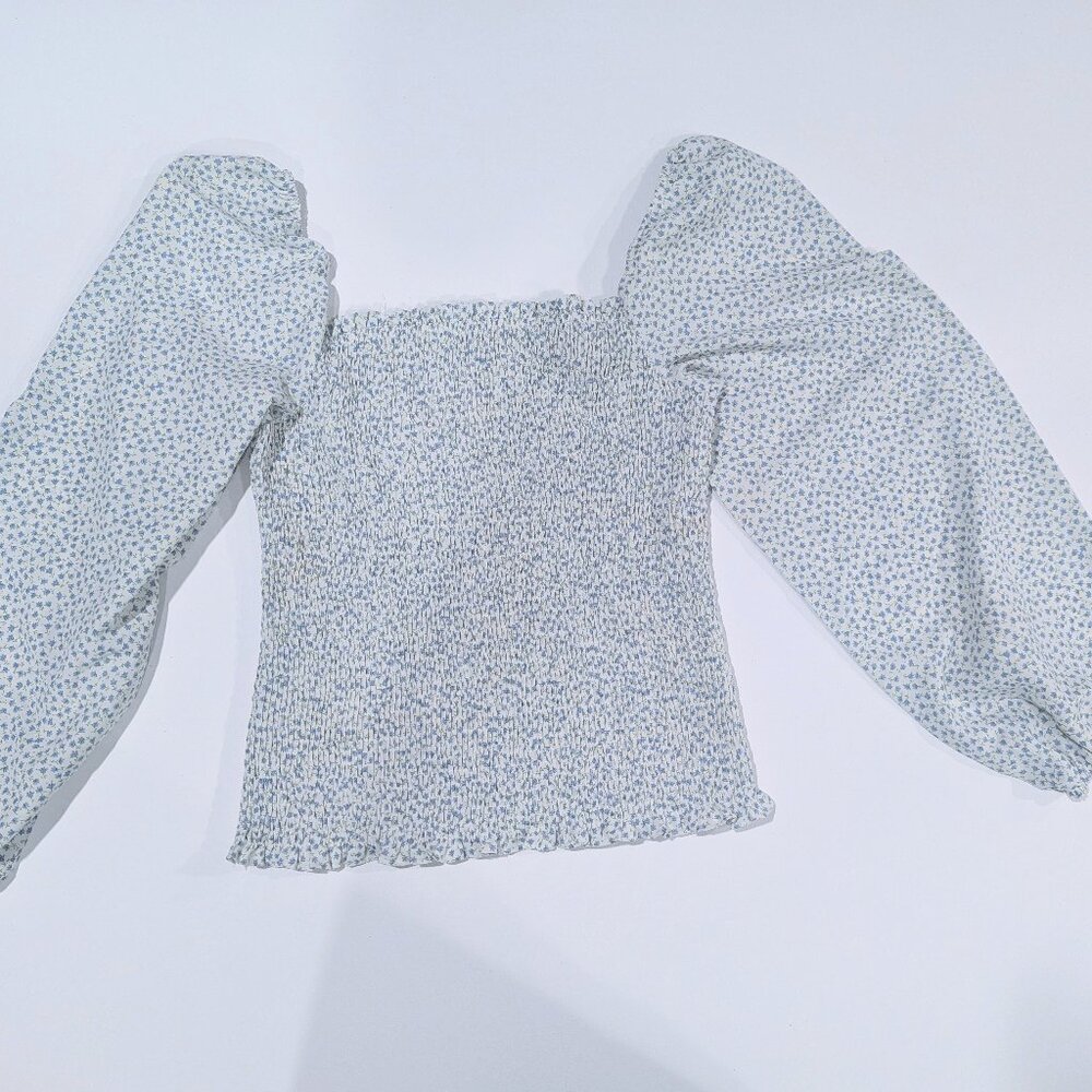 Off the shoulder DITSY FLORAL PUFF SLEEVE CROP top‎